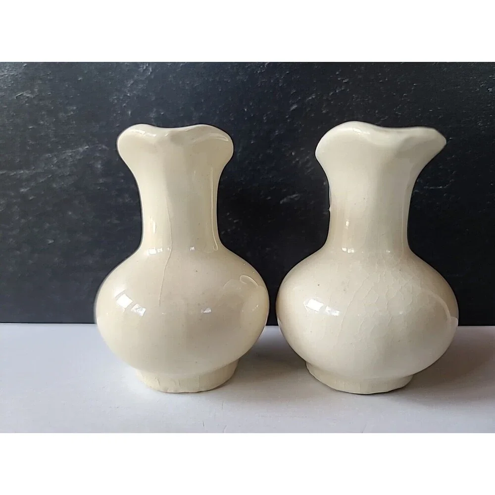 Vintage Pitcher Shaped Salt And Pepper Shakers, READ